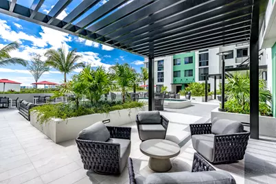 450 SW 5th Street #608, Miami, FL 33130 - Photo 5