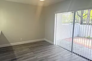 9793 Riverside Dr, Coral Springs, FL 33071 - Photo 5