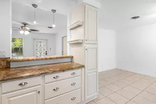 2100 NE 4th Ave, Boca Raton, FL 33431 - Photo 11