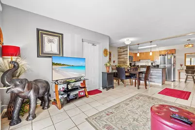 1013 Green Pine Boulevard #D1, West Palm Beach, FL 33409 - Photo 3