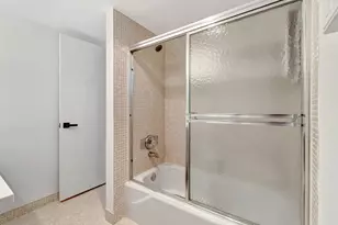 17 Colonial Club Dr, Boynton Beach, FL 33435 - Photo 25