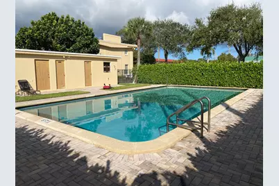 2303 S Federal Highway #19, Boynton Beach, FL 33435 - Photo 17