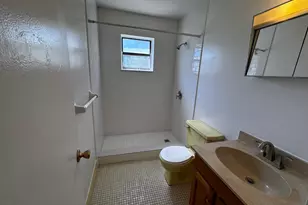 1021 SE Monterey Rd, Stuart, FL 34994 - Photo 9