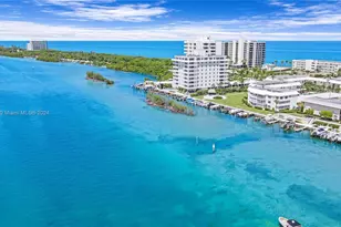 325 S Beach Rd, Tequesta, FL 33469 - Photo 7