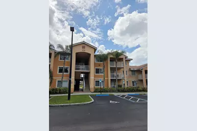 131 SW Palm Drive #206, Port Saint Lucie, FL 34986 - Photo 1