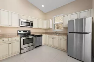 5627 Sunberry Cir, Fort Pierce, FL 34951 - Photo 7