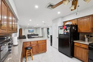 2940 SW 156th Ave, Davie, FL 33331 - Photo 15
