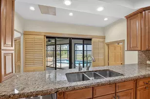 2410 Embassy Dr, West Palm Beach, FL 33401 - Photo 11