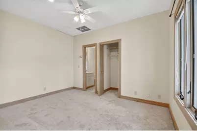 2410 Embassy Drive, West Palm Beach, FL 33401 - Photo 31