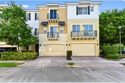 642 NW 38th Circle, Boca Raton, FL 33431 - Photo 1