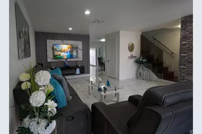 1765 W 41st Street #Unit 2d, Hialeah, FL 33012 - Photo 5