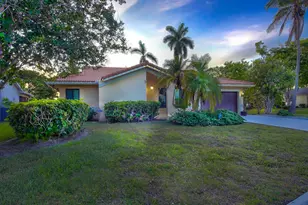 7625 Sunflower Dr, Margate, FL 33063 - Photo 7