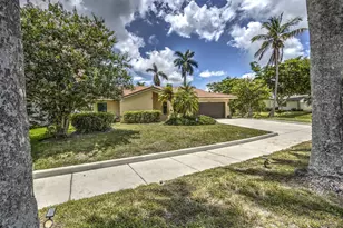 7625 Sunflower Dr, Margate, FL 33063 - Photo 5