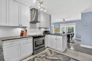 943 SW 7th St, Boca Raton, FL 33486 - Photo 17