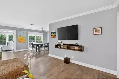 943 SW 7th Street, Boca Raton, FL 33486 - Photo 9