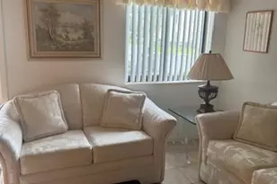 409 Pine Glen Ln, Greenacres, FL 33463 - Photo 9