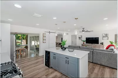 2585 SE 4th Street, Pompano Beach, FL 33062 - Photo 5