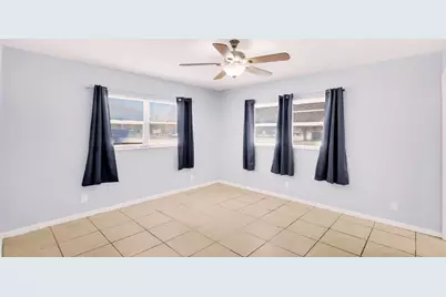 7106 NW 80th Avenue, Tamarac, FL 33321 - Photo 9