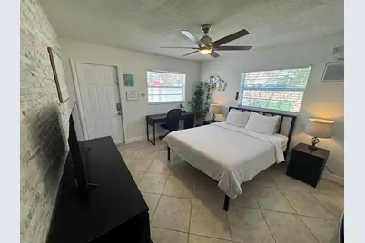 805 NE 23rd Drive, Wilton Manors, FL 33305 - Photo 3