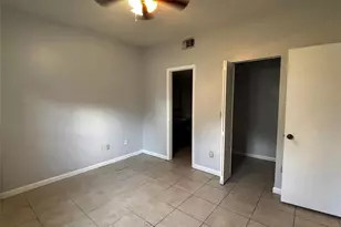 18340 NW 68th Ave, Hialeah, FL 33015 - Photo 13