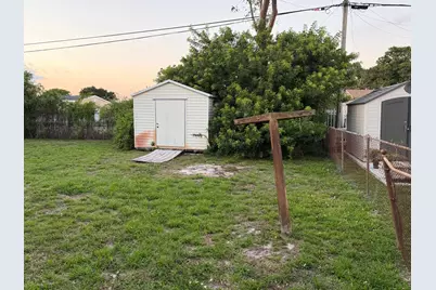 3011 NW 157th Terrace, Miami Gardens, FL 33054 - Photo 15