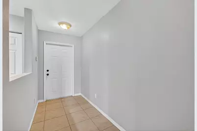 2245 Portsmouth Lane, Port Saint Lucie, FL 34953 - Photo 3