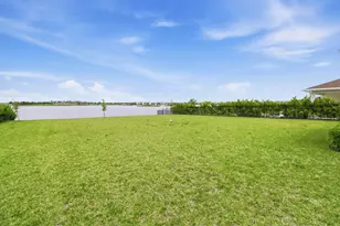 655 Hookline Cir, Loxahatchee, FL 33470 - Photo 39