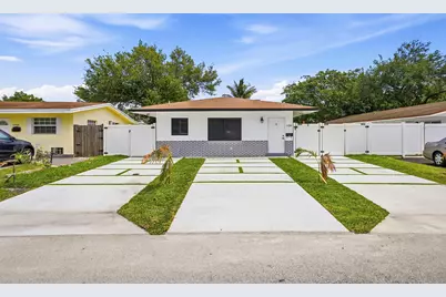 1320 SW 34th Avenue #1, Fort Lauderdale, FL 33312 - Photo 1