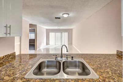 858 Crystal Lake Drive, Deerfield Beach, FL 33064 - Photo 5