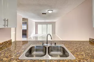 858 Crystal Lake Dr, Deerfield Beach, FL 33064 - Photo 5