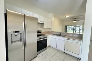 420 SW 122nd Ave, Pembroke Pines, FL 33025 - Photo 5