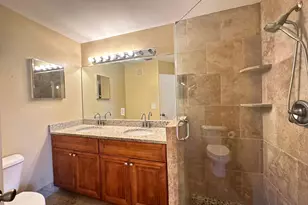 420 SW 122nd Ave, Pembroke Pines, FL 33025 - Photo 9