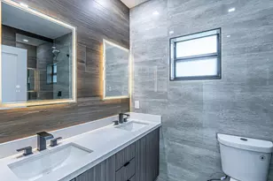 2725 NW 7th St, Fort Lauderdale, FL 33311 - Photo 35