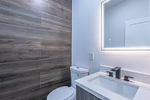 2725 NW 7th St, Fort Lauderdale, FL 33311 - Photo 39