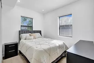 3661 NE 8th Ave, Oakland Park, FL 33334 - Photo 15