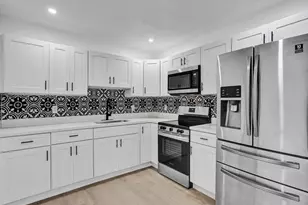 3661 NE 8th Ave, Oakland Park, FL 33334 - Photo 5