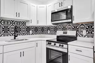 3661 NE 8th Ave, Oakland Park, FL 33334 - Photo 7