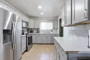 423 Foresta Terrace, West Palm Beach, FL 33415 - Photo 5