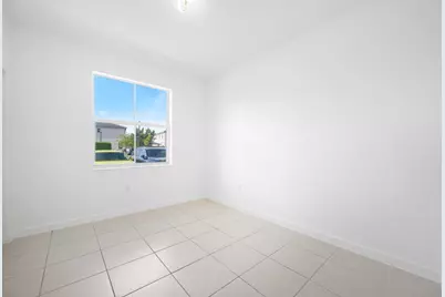 2739 SE 17th Street, Homestead, FL 33035 - Photo 9