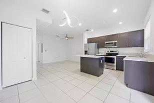 2739 SE 17th St, Homestead, FL 33035 - Photo 3