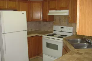 815 W Boynton Beach Blvd, Boynton Beach, FL 33426 - Photo 3