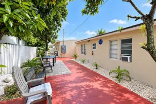 2204 Atlanta St, Hollywood, FL 33020 - Photo 1