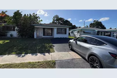 614 N 32nd Court, Hollywood, FL 33021 - Photo 3