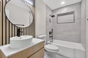 614 N 32nd Ct, Hollywood, FL 33021 - Photo 13
