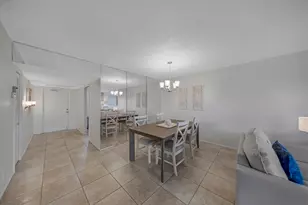 575 Oaks Ln, Pompano Beach, FL 33069 - Photo 11
