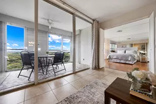 575 Oaks Ln, Pompano Beach, FL 33069 - Photo 9