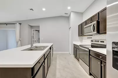 577 NW Floresta Drive, Port Saint Lucie, FL 34983 - Photo 11