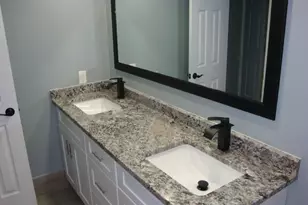 594 Springdale Cir, Palm Springs, FL 33461 - Photo 17