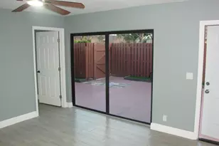 594 Springdale Cir, Palm Springs, FL 33461 - Photo 7