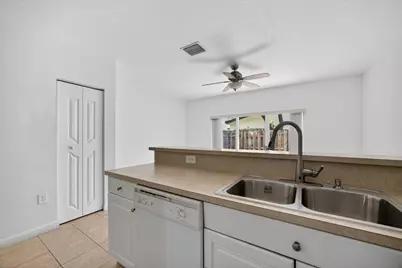 1575 NE 33rd Avenue #Unit 105, Homestead, FL 33033 - Photo 11